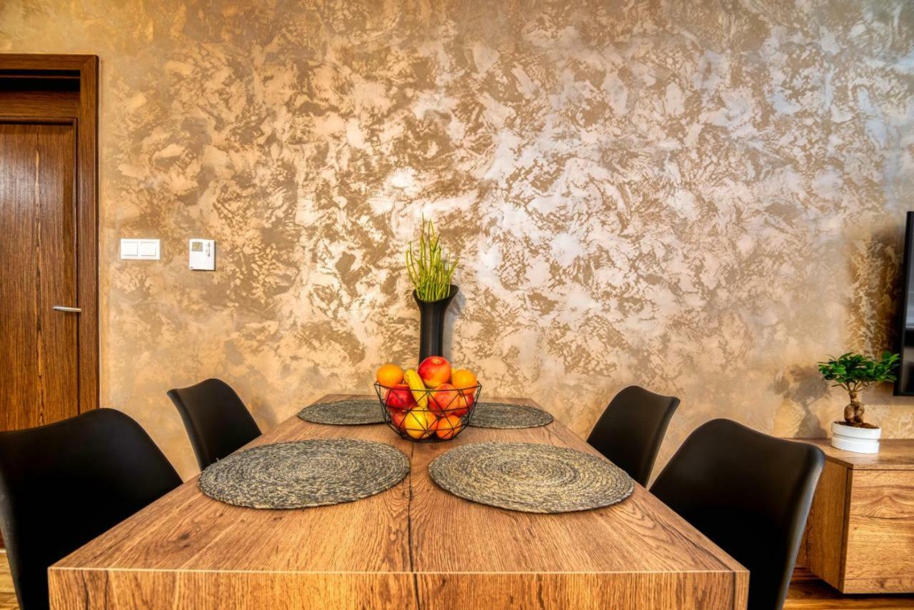 Apartman Lio - Free Garage Parking Tatranská Lomnica Dış mekan fotoğraf
